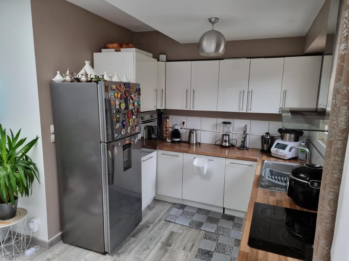 Oasis Citadine Terrasse Intime Jardin Privatif En Plein Centre Ville 70M2 Cambrai Eksteriør bilde